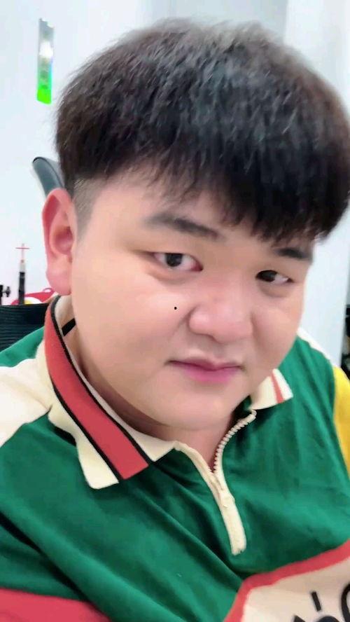 娱乐圈吃瓜第一线主播,揭秘吃瓜主播背后的真相