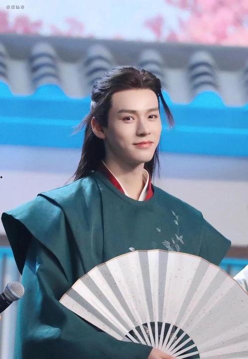 娱乐圈吃瓜第一线磕cp,当红明星甜蜜互动，CP感爆棚！